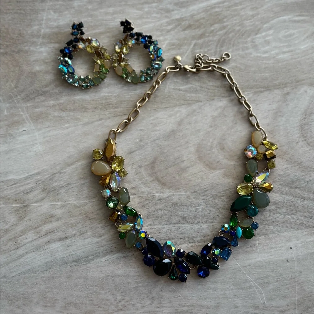RARE J.Crew Multicolor Ombré Gem Necklace and matching earrings - Picture 2 of 7